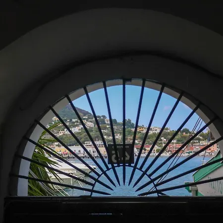 Appartamento Panoramico La Rosa Dei Venti-Libeccio Ischia Exterior photo